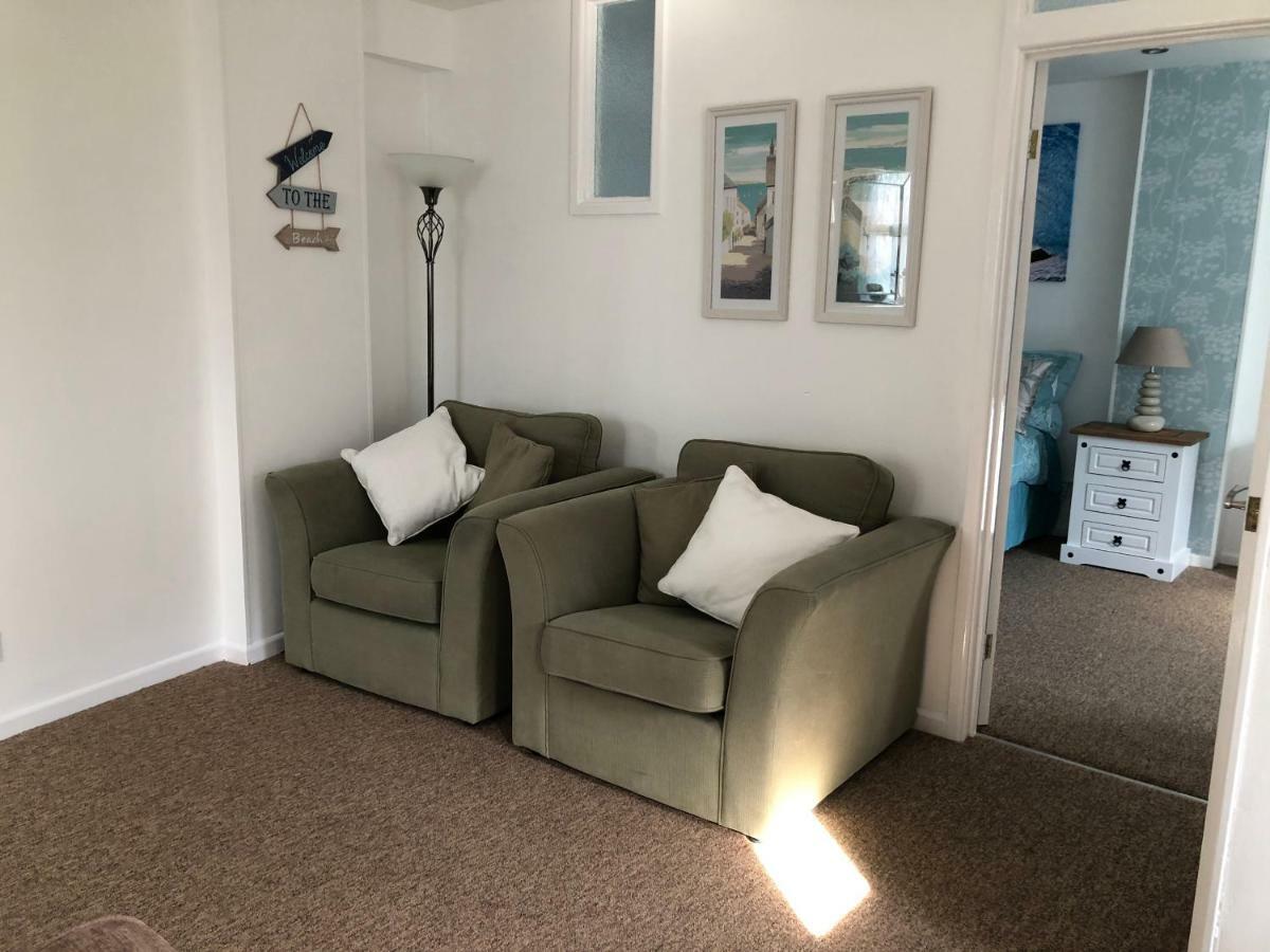 Hidden Treasure Apartment New Quay Екстериор снимка